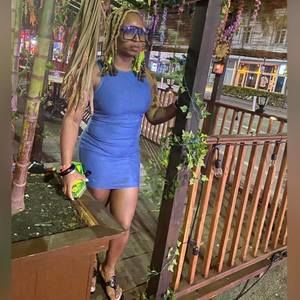 Meet your Posher, Krystal-camille